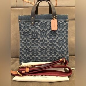 Coach Field tote 30 Denim